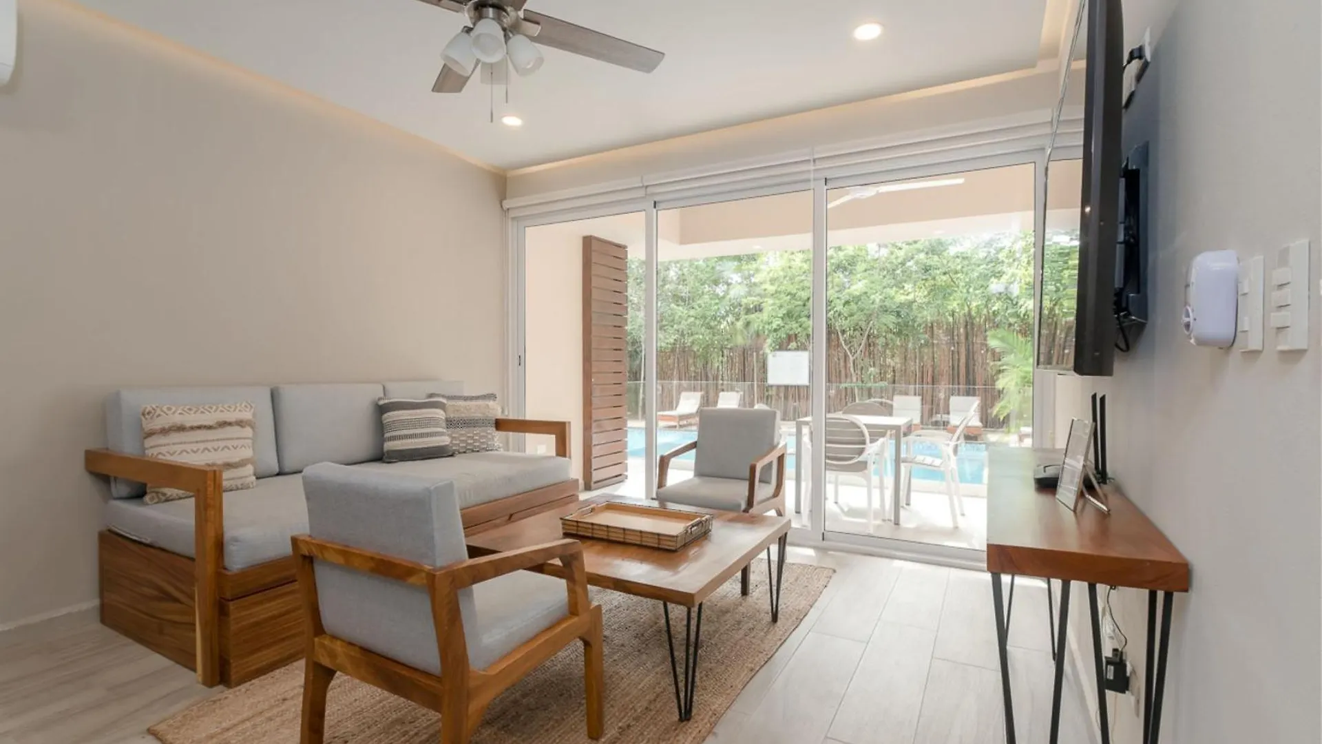Full Space, 6 Condo Building Tulum