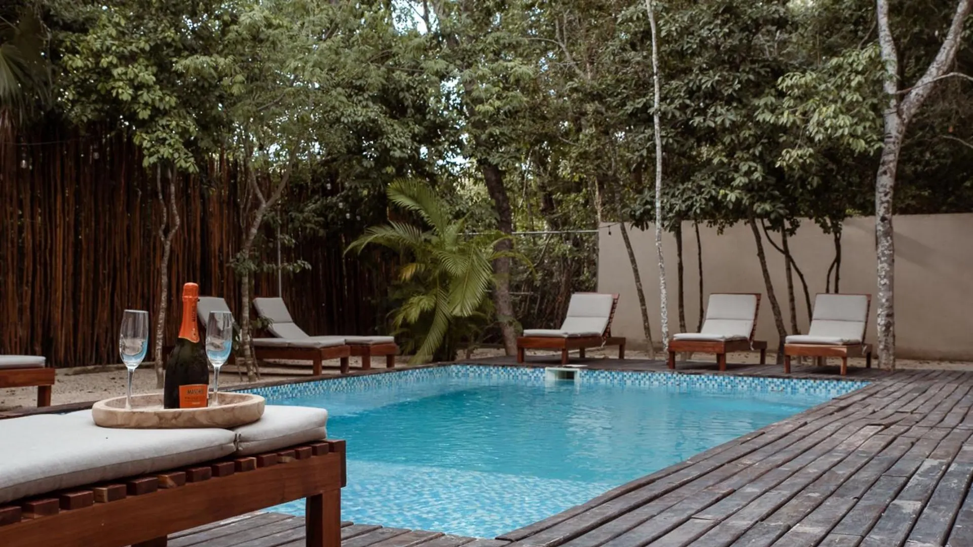 Full Space, 6 Condo Building Tulum Holiday home