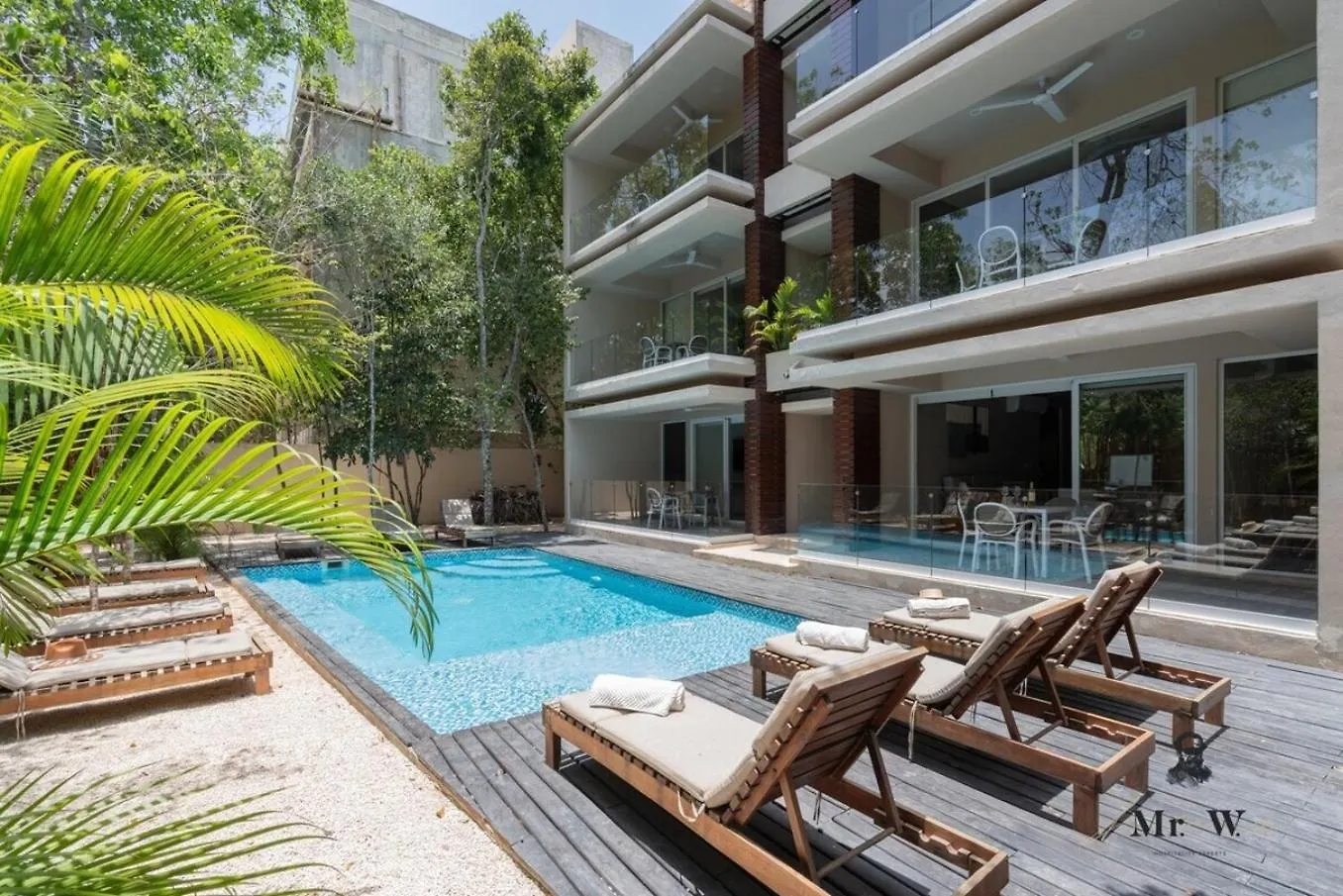 Full Space, 6 Condo Building Tulum